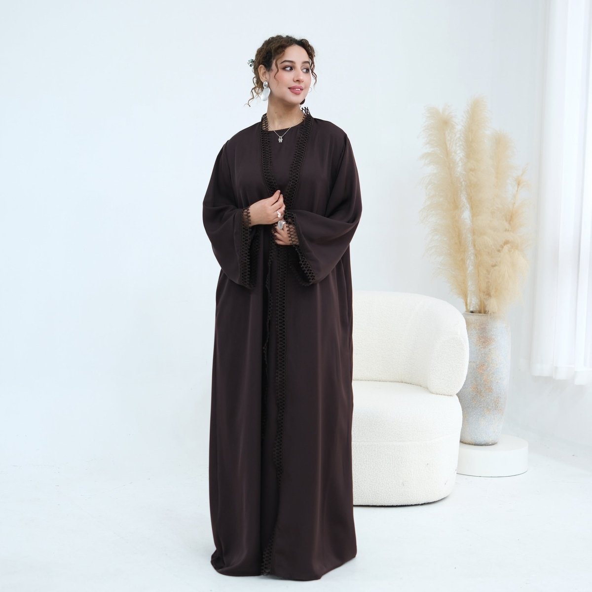 Light pink 3D Lace Trim Open Abaya & Sleeveless Dress Set – view 24