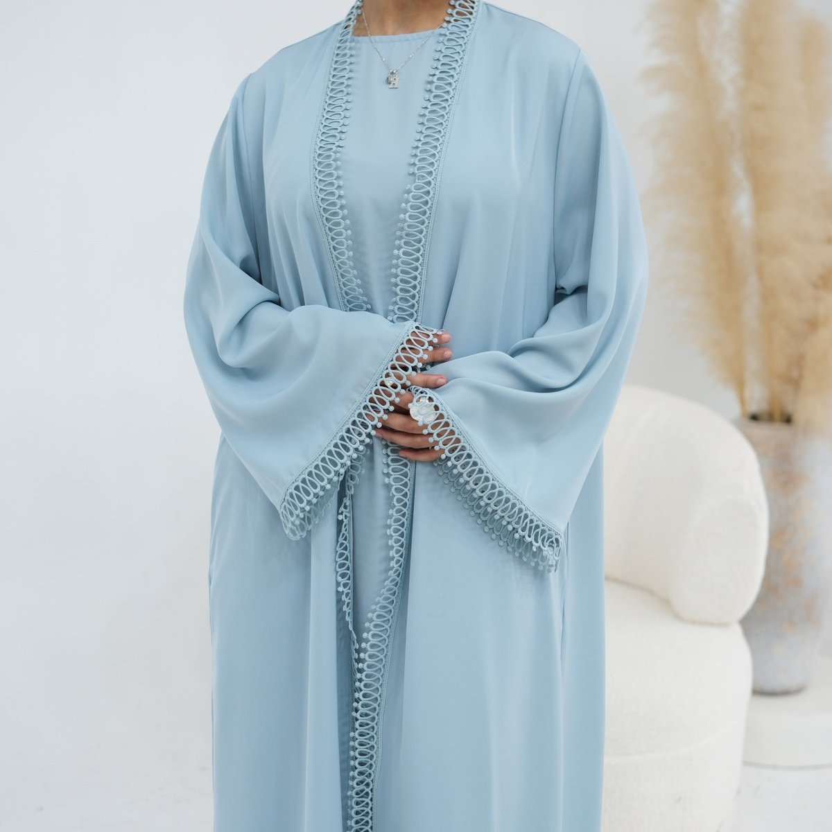 Light pink 3D Lace Trim Open Abaya & Sleeveless Dress Set – view 22