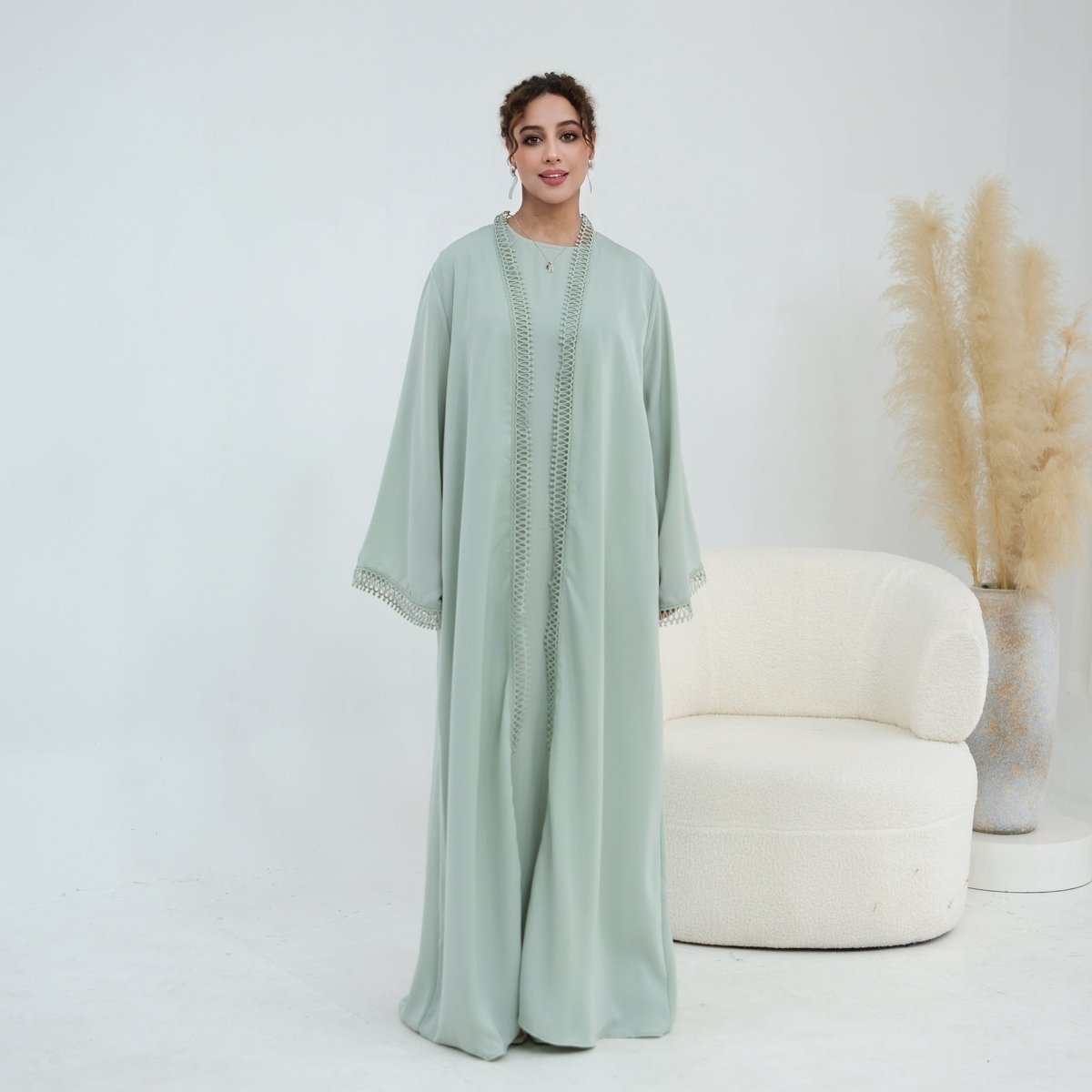 3D Lace Trim Open Abaya & Sleeveless Dress Set