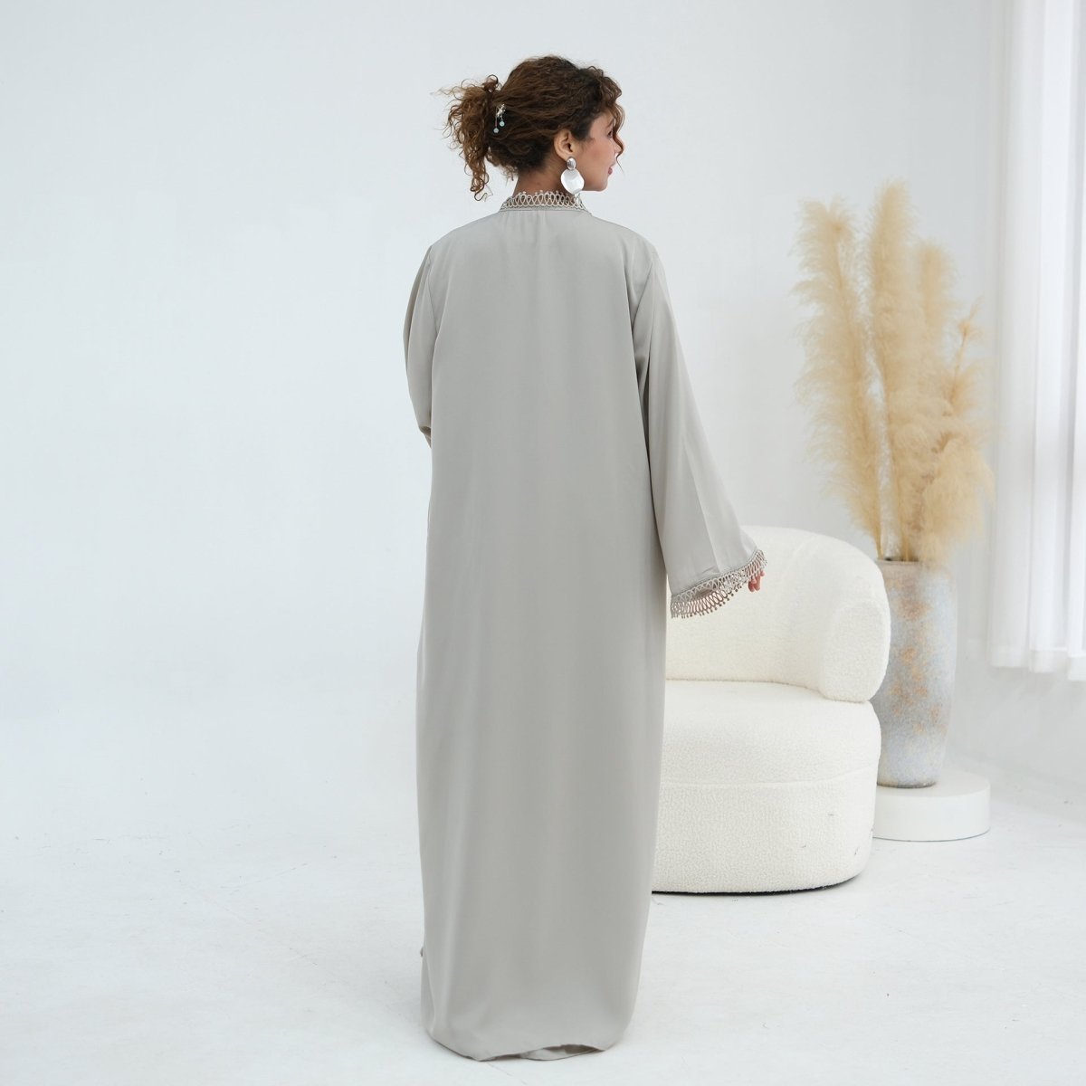 Light pink 3D Lace Trim Open Abaya & Sleeveless Dress Set – view 13