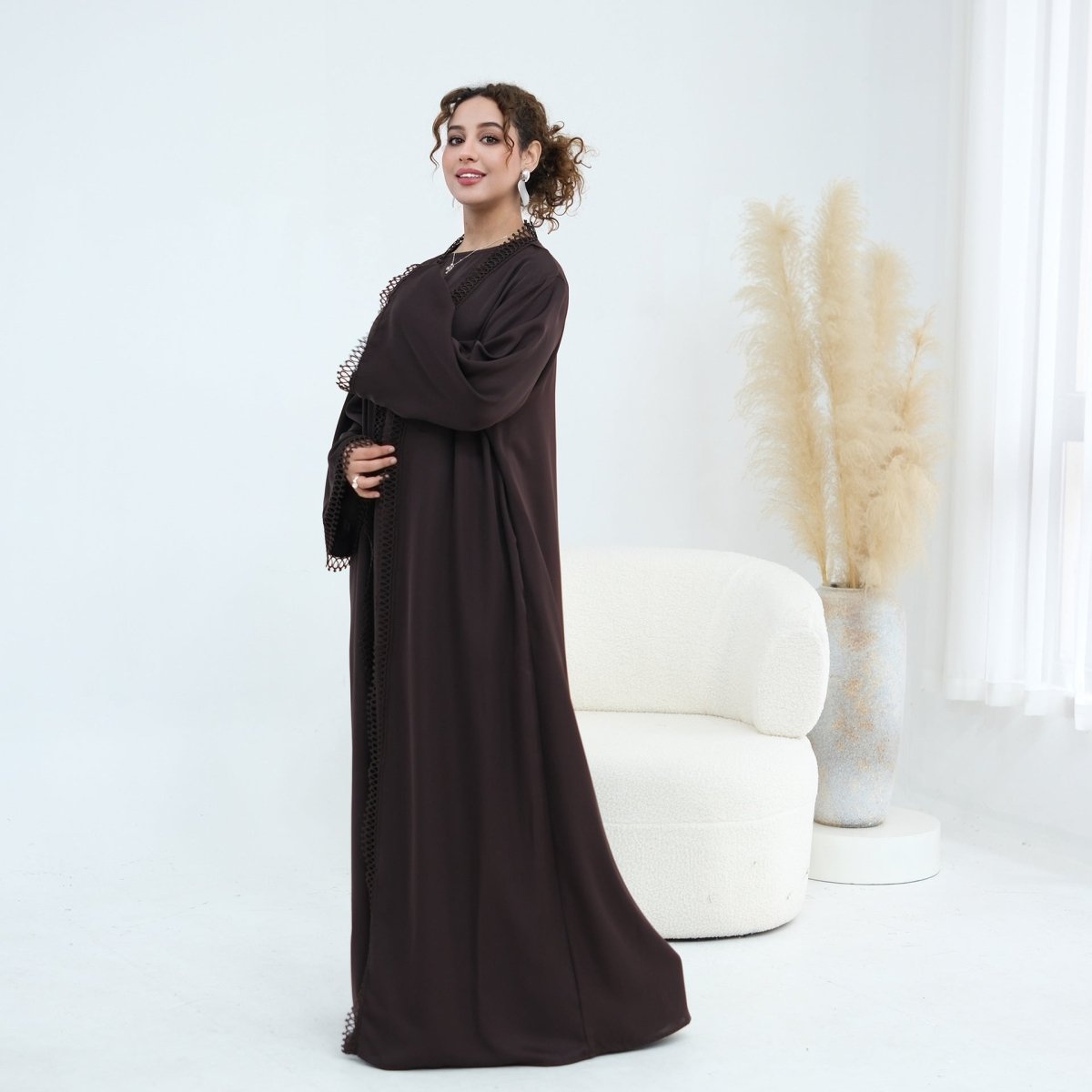 Light pink 3D Lace Trim Open Abaya & Sleeveless Dress Set – view 25