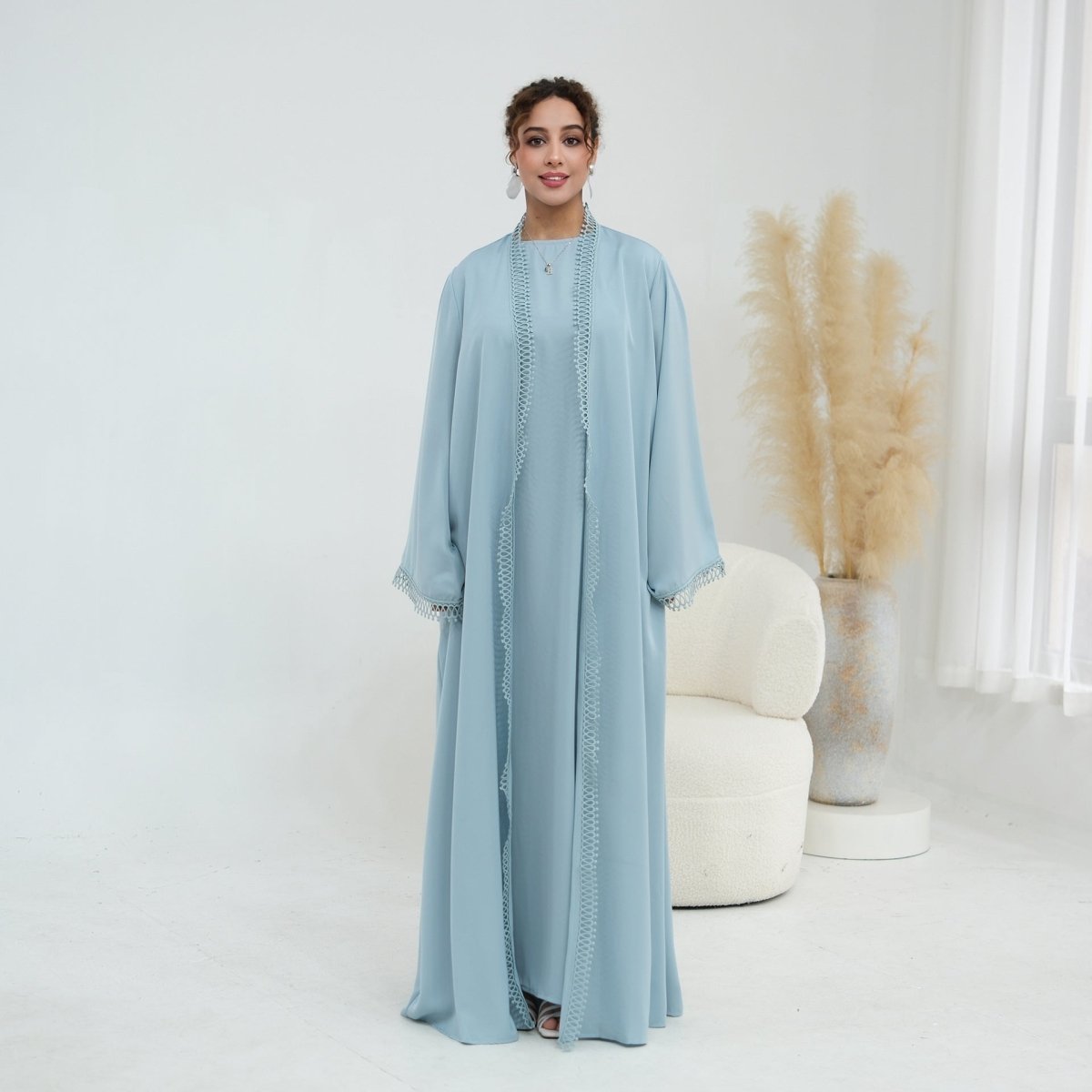 Light pink 3D Lace Trim Open Abaya & Sleeveless Dress Set – view 30