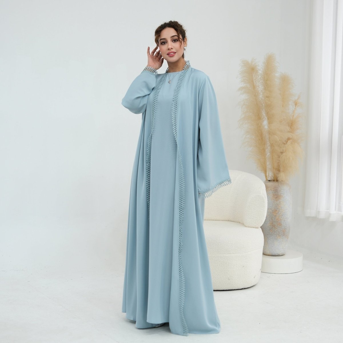 Light pink 3D Lace Trim Open Abaya & Sleeveless Dress Set – view 18