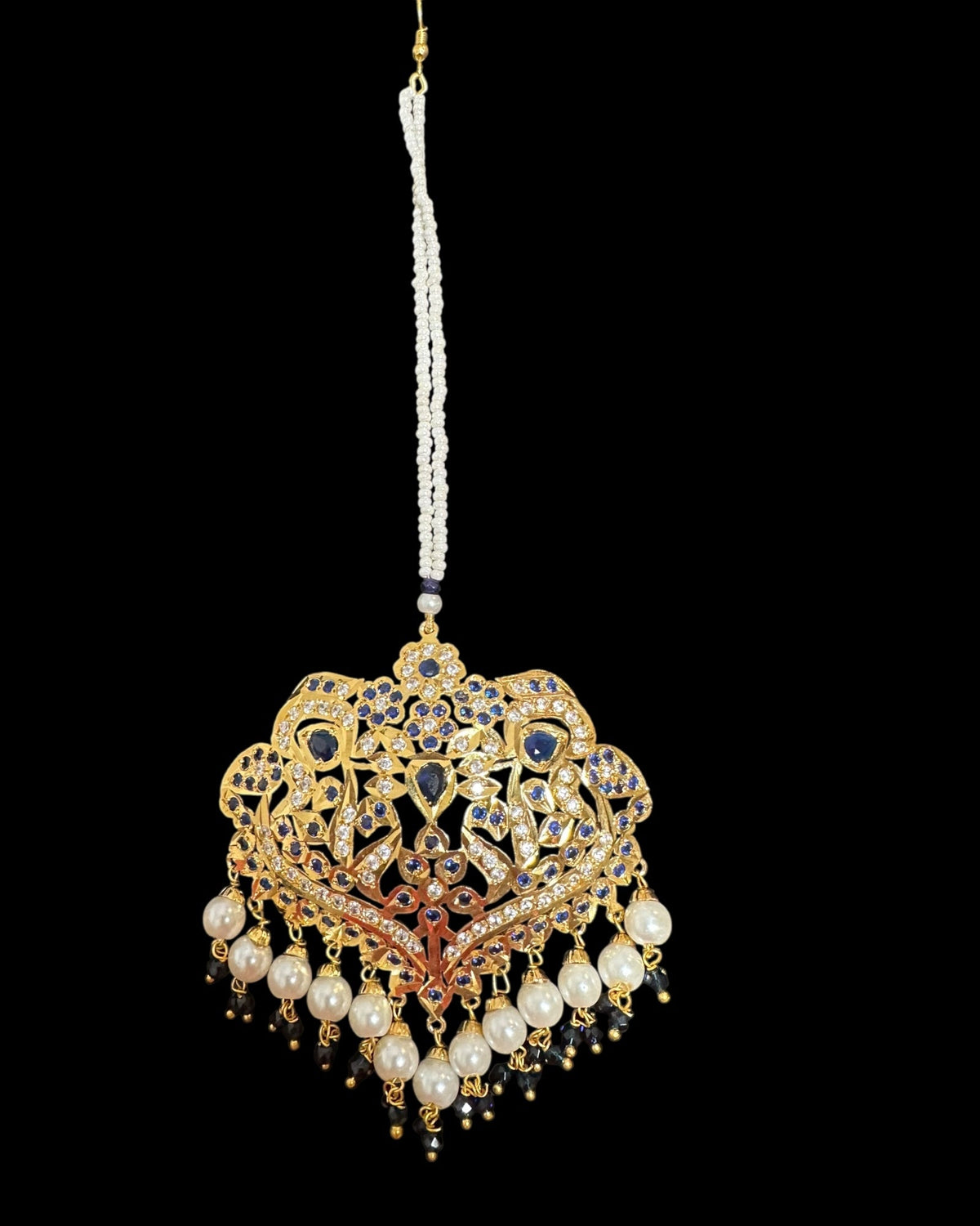 Neeli Jadau Necklace with Earrings and Tika