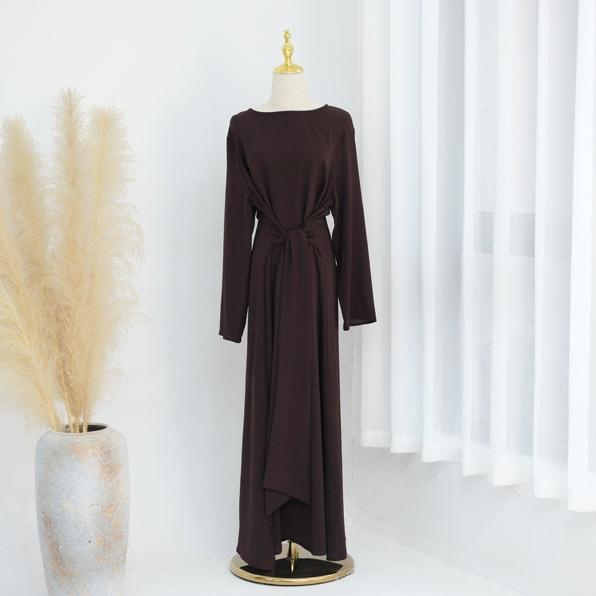 Lace-Up Slim Fit Crepe Abaya