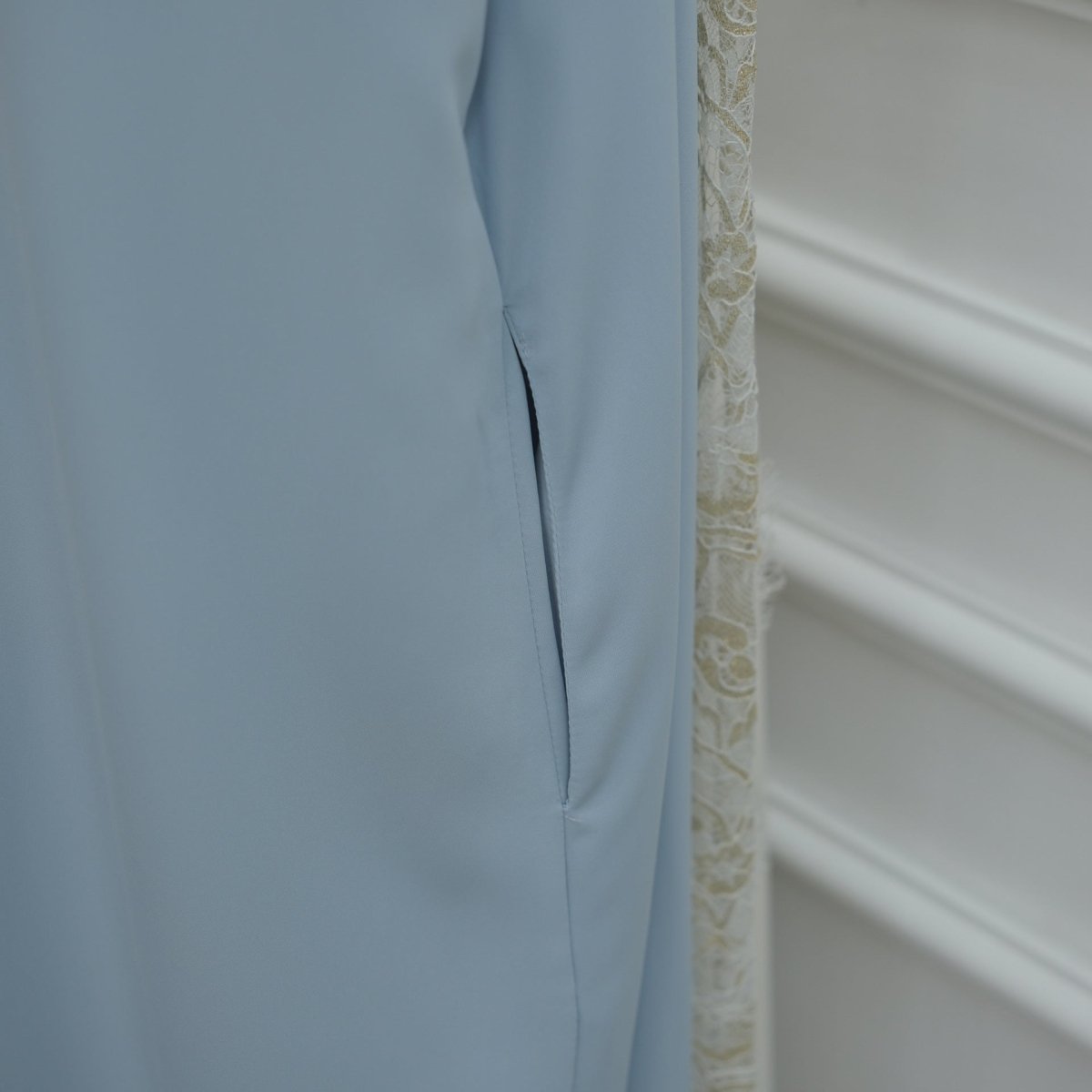 Apricot Lace-Panel Flared-Sleeve Open Abaya with Pockets – view 8